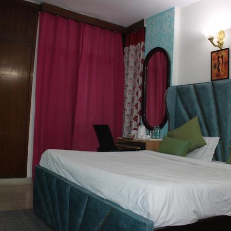 Awasthi Kozi Stays B&B - Closest To Vfs New Delhi Eksteriør billede