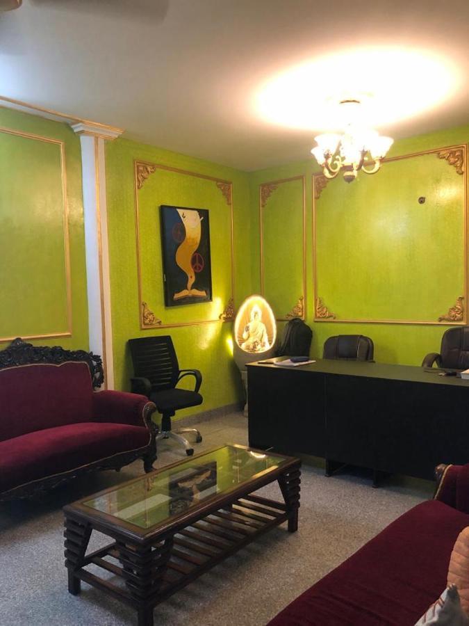 Awasthi Kozi Stays B&B - Closest To Vfs New Delhi Eksteriør billede