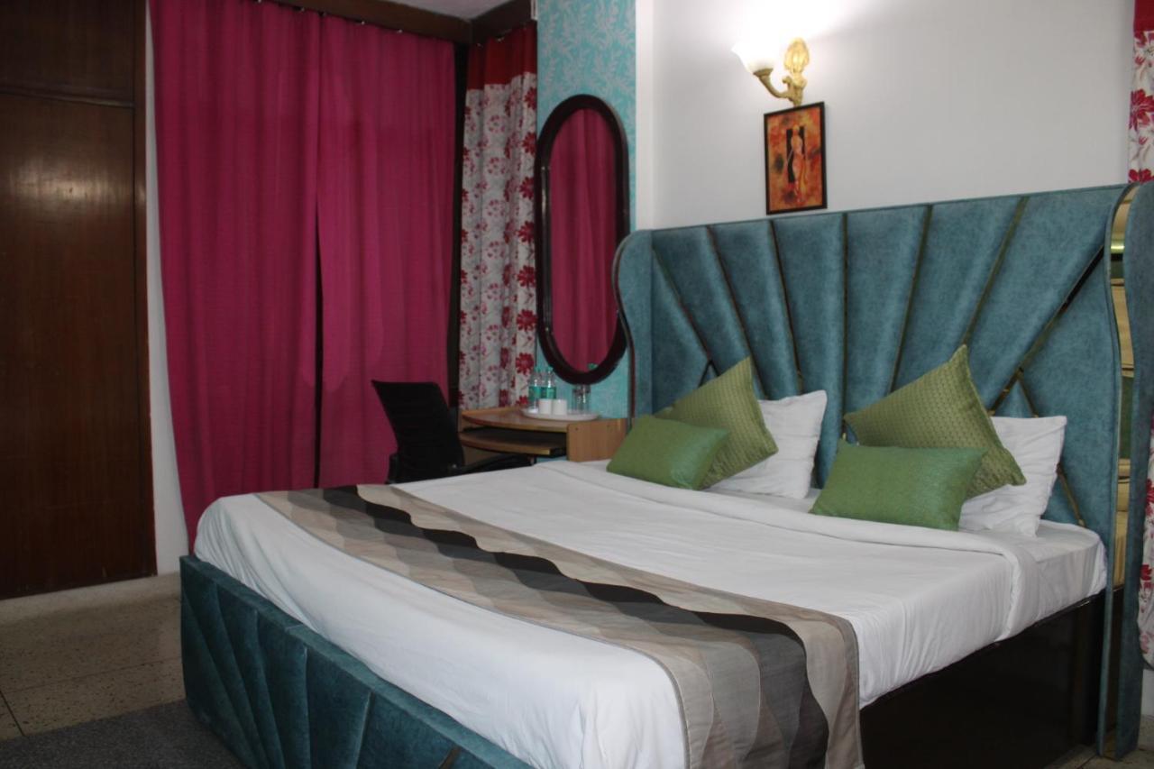 Awasthi Kozi Stays B&B - Closest To Vfs New Delhi Eksteriør billede