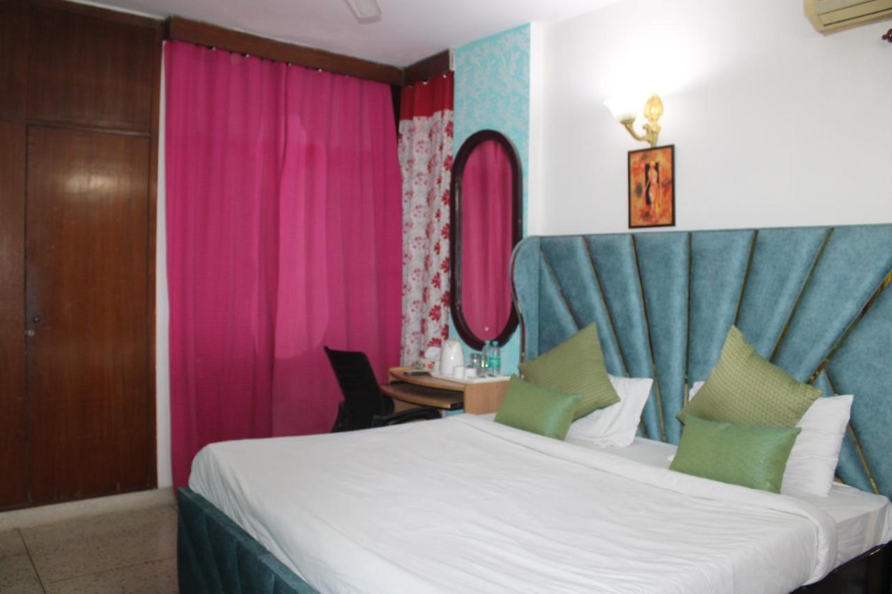 Awasthi Kozi Stays B&B - Closest To Vfs New Delhi Eksteriør billede