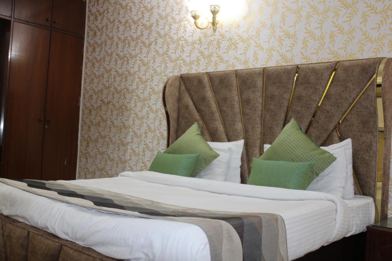 Awasthi Kozi Stays B&B - Closest To Vfs New Delhi Eksteriør billede