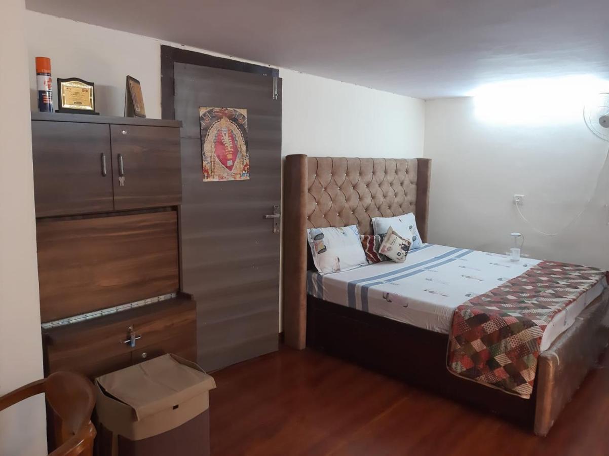 Awasthi Kozi Stays B&B - Closest To Vfs New Delhi Eksteriør billede